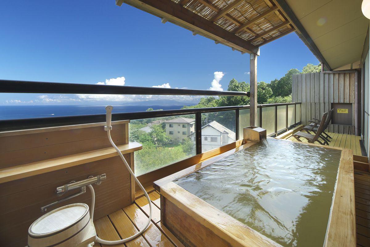 9b2e73_8c35318313554ef88cc2f49ffaafca94~mv2